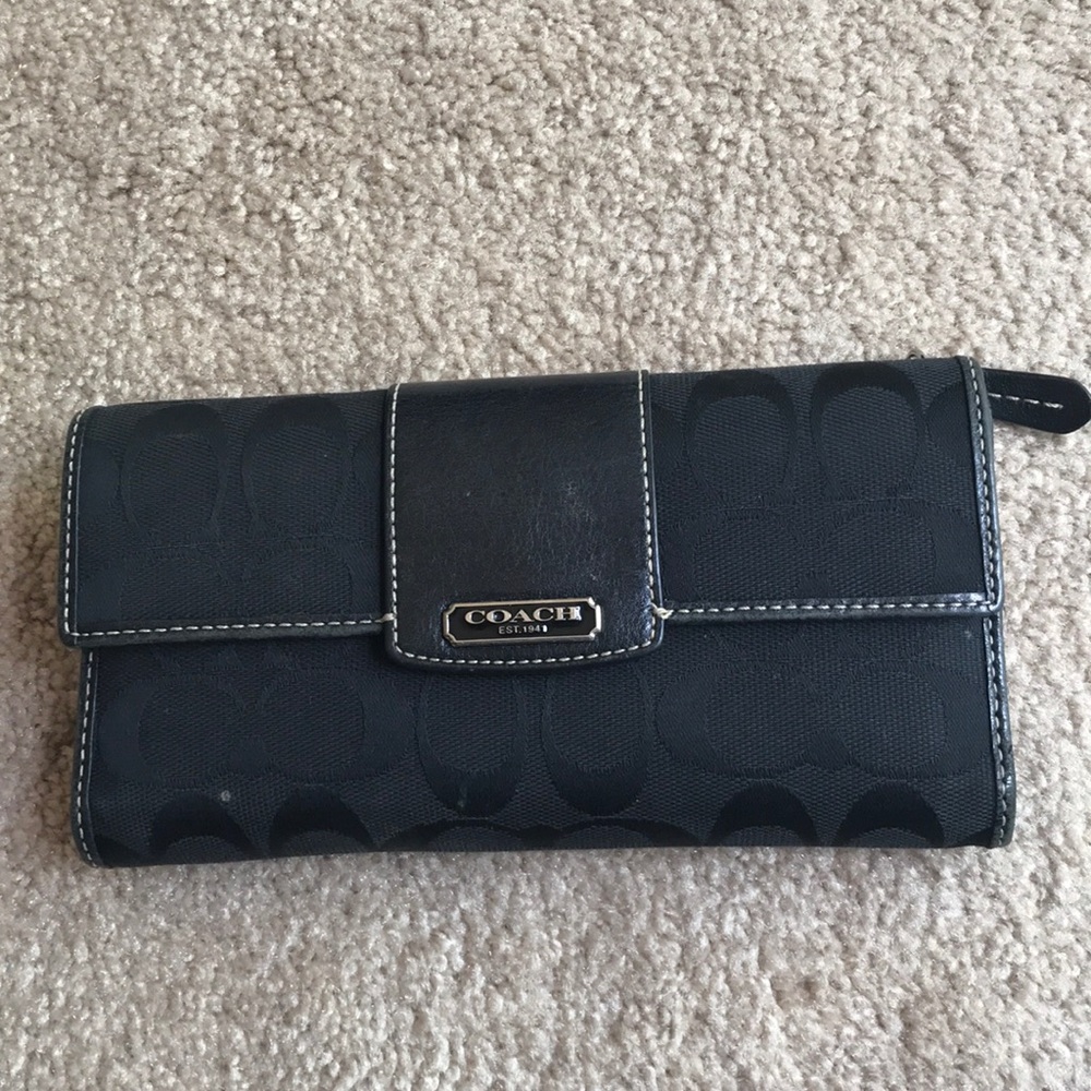 Coach Checkbook Wallet